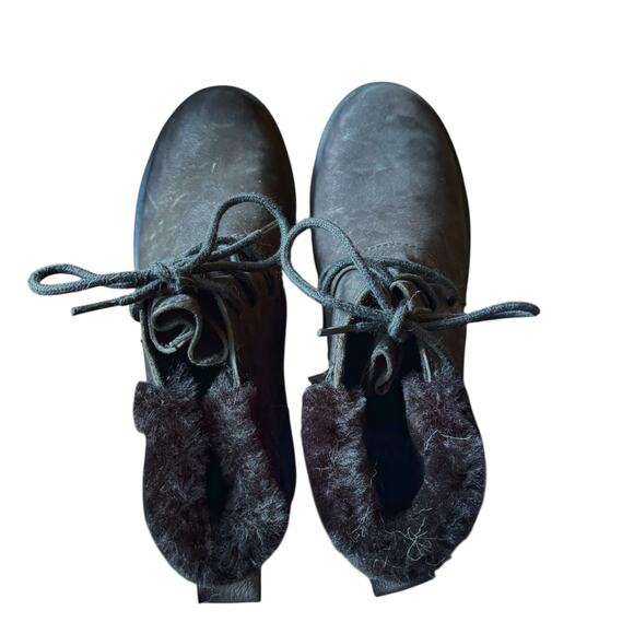 Eileen Fisher Kenille Black suede Genuine Shearling Trim Wedge Bootie size 5 - Picture 10 of 14